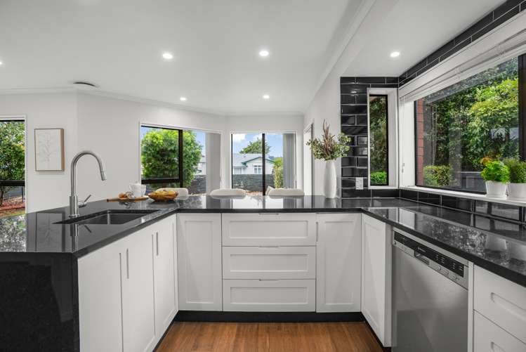 47 Mabey Road Avalon_11