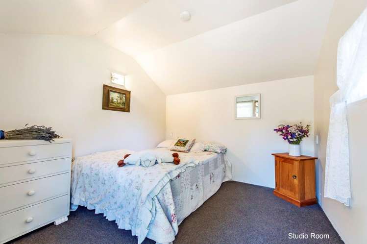 18 Brook Street Southbridge_14