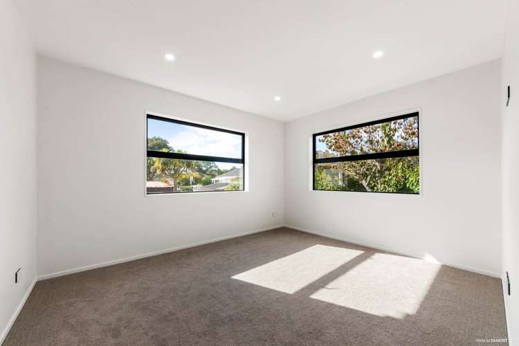 44e Godley Road Green Bay_12