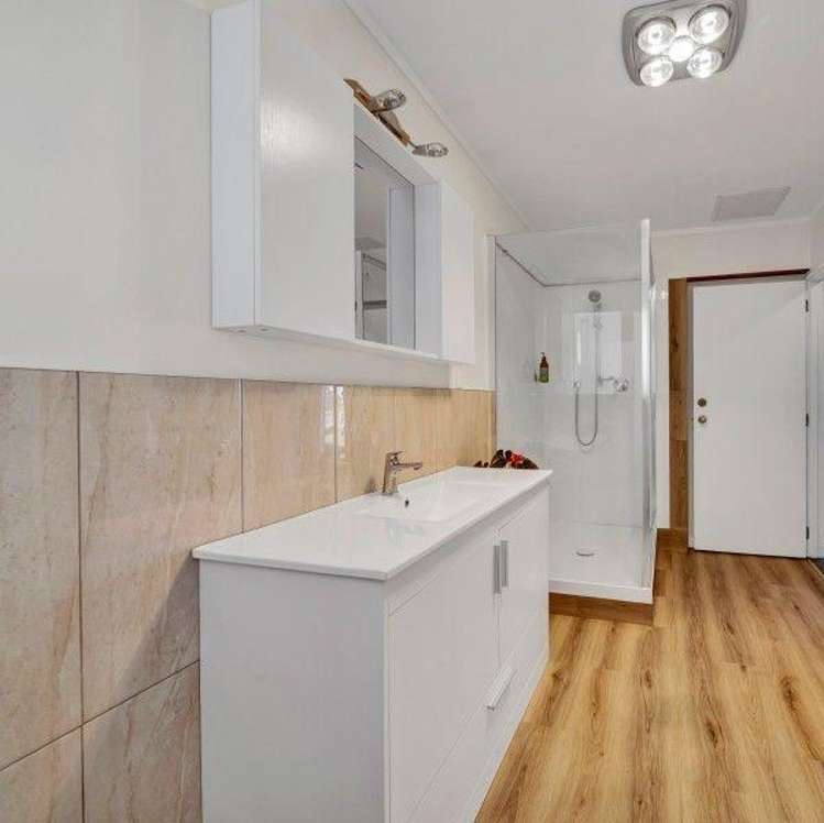 10 Culzean Grove Bell Block_18