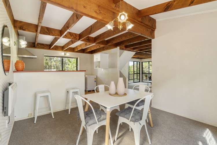 5/8 West Lynn Road Titirangi_10