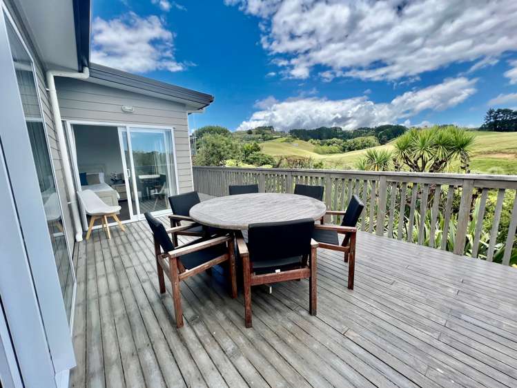 25 Robertson Street Raglan_17