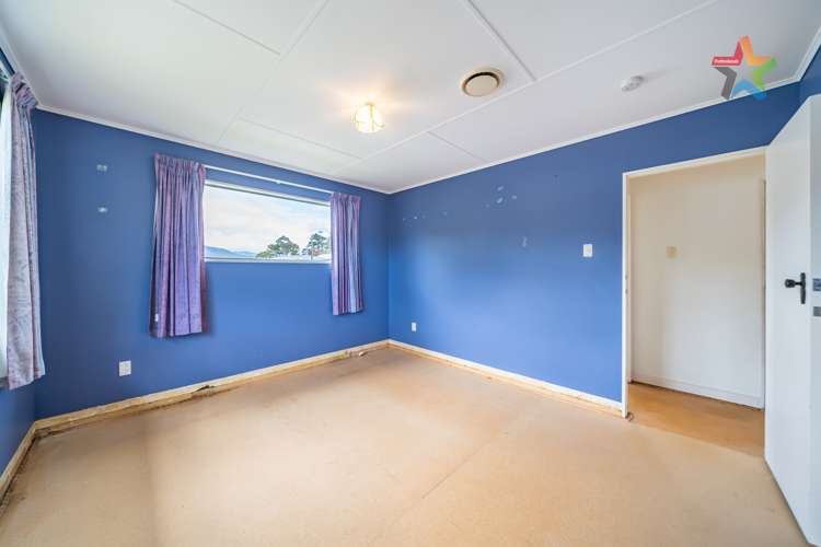 6 Kendal Grove Wainuiomata_14