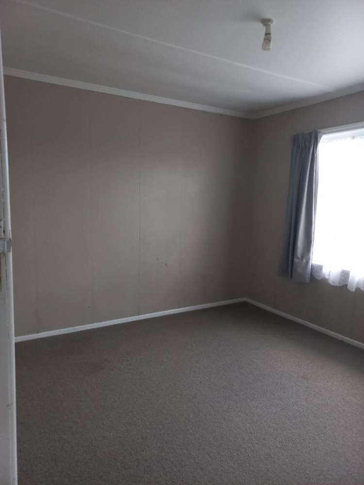 37 Swansea Road Stratford_7