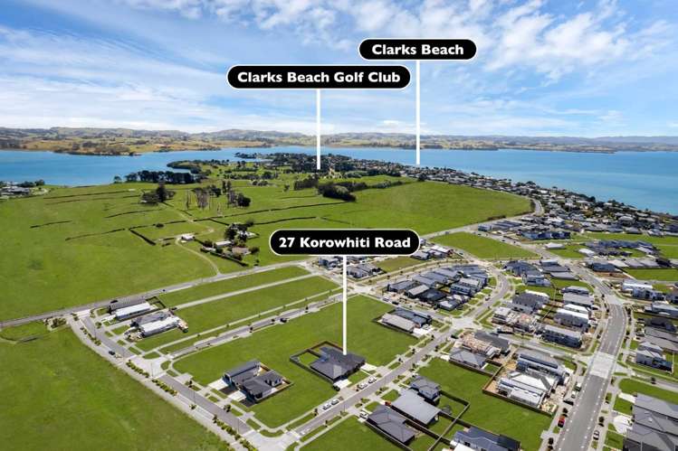 27 Korowhiti Road Clarks Beach_23