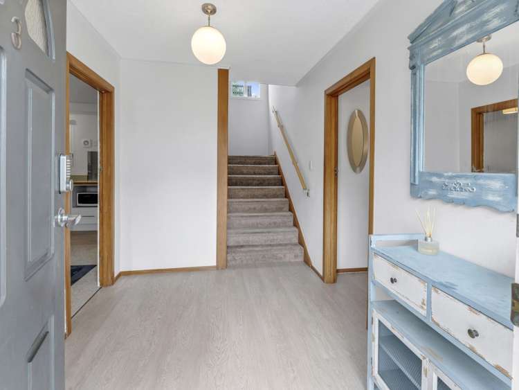 2/3 Pohutukawa Avenue_4