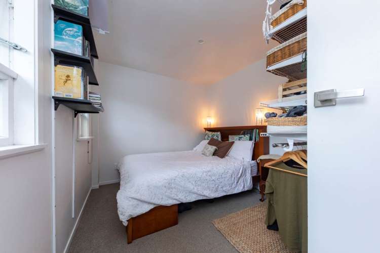 1/2 Earl Road Titirangi_10