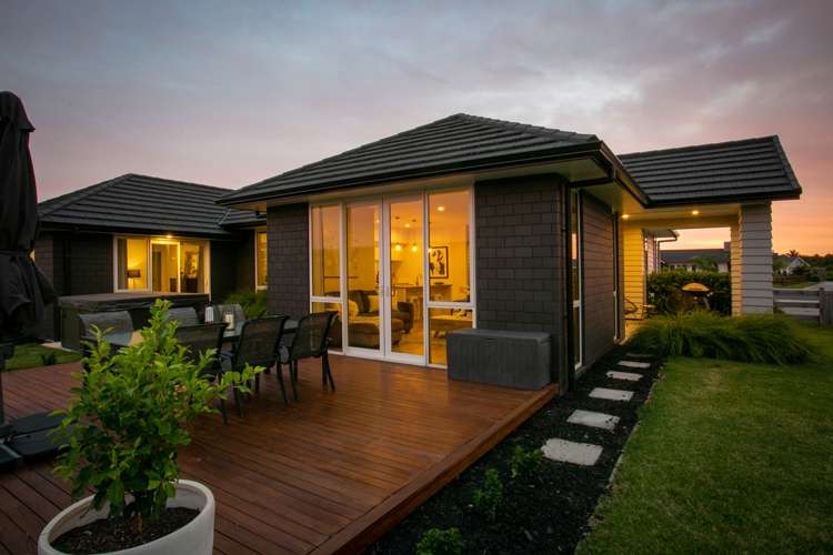 20 Alan Livingston Drive Cambridge_15