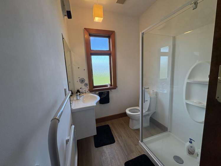 5669A West Coast Road 1532_7