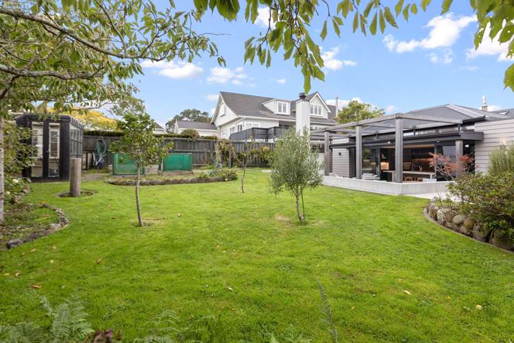 7 Lochiel Road Khandallah_16