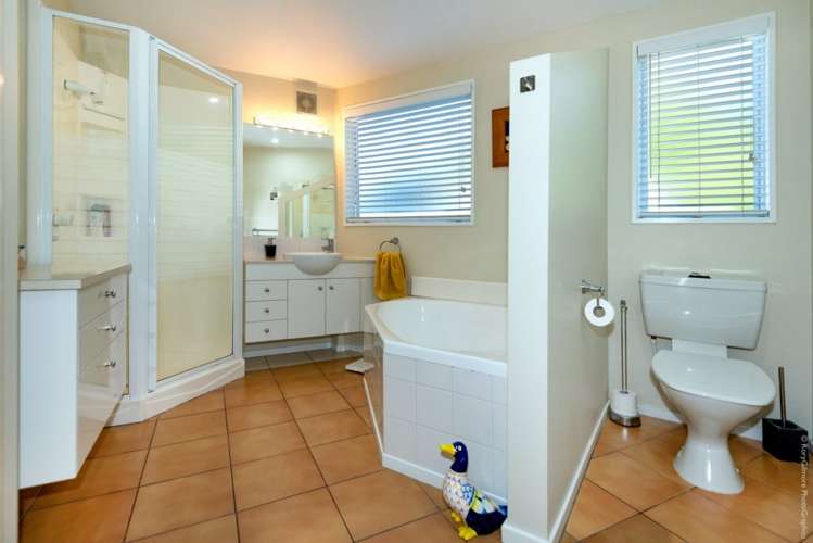 9a Avoca Valley Road Heathcote Valley_23