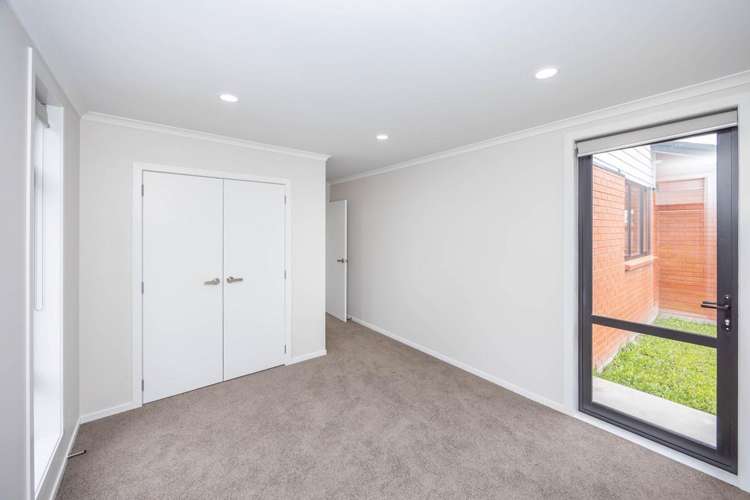 2/57 Waireka Road Rototuna_23