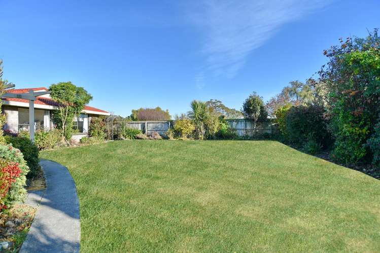 32 Millstream Drive Lincoln_23