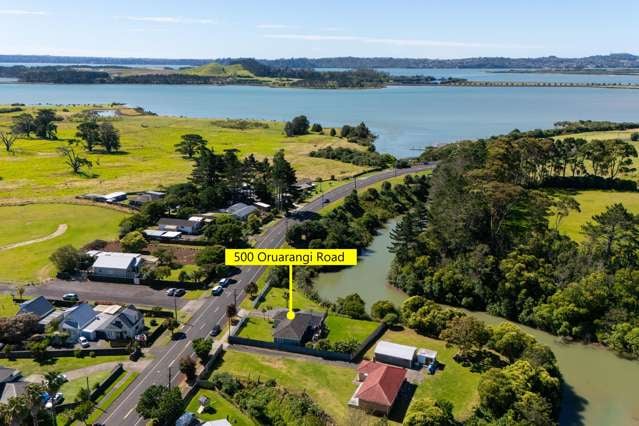 Coastal Living - Mangere's Best Kept Secret!