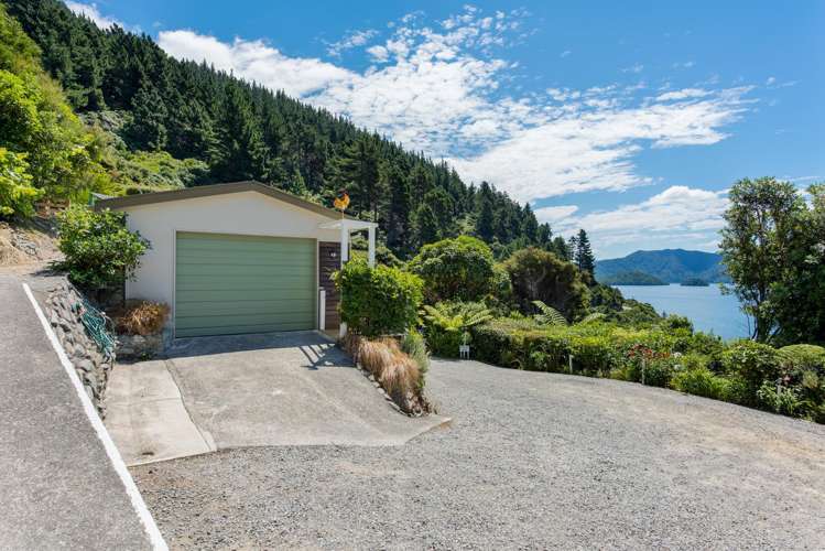 424 Port Underwood Road Whatamango Bay_28