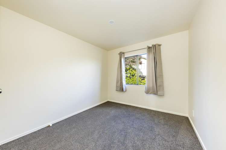 1/3 Orwell Road Greenhithe_11