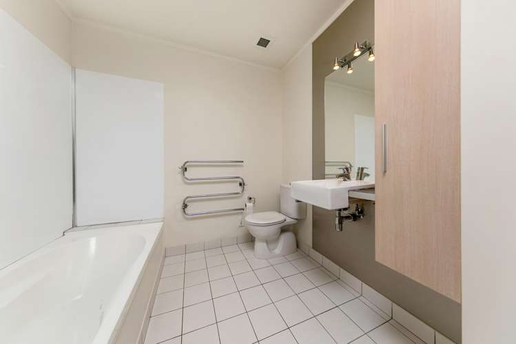 5p/16 Burton Street Grafton_16