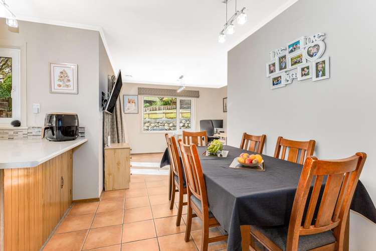 25A Field Street Silverstream_13