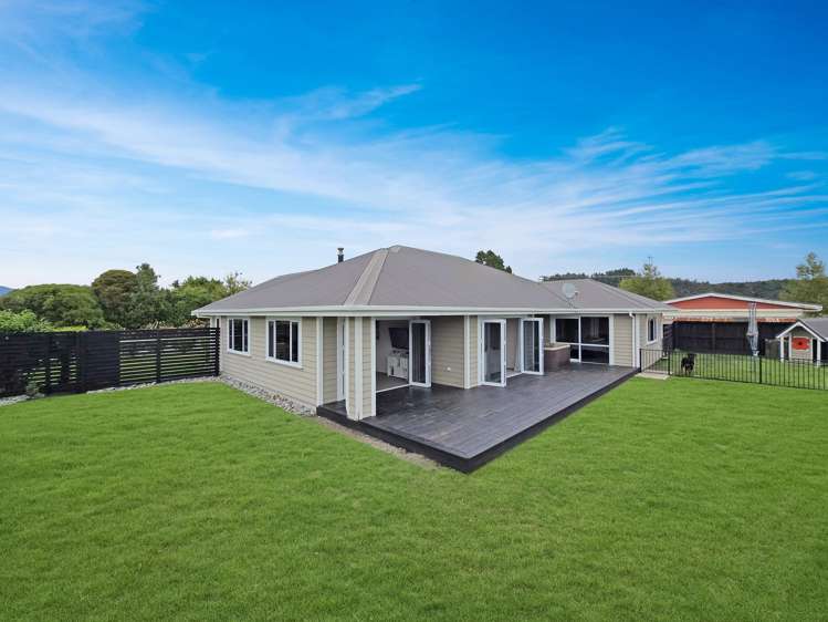 3 Pine Tree Road Kaniere_2