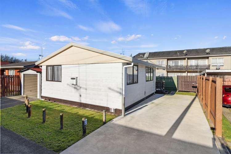 B/22 Charlemont Street Whitiora_2