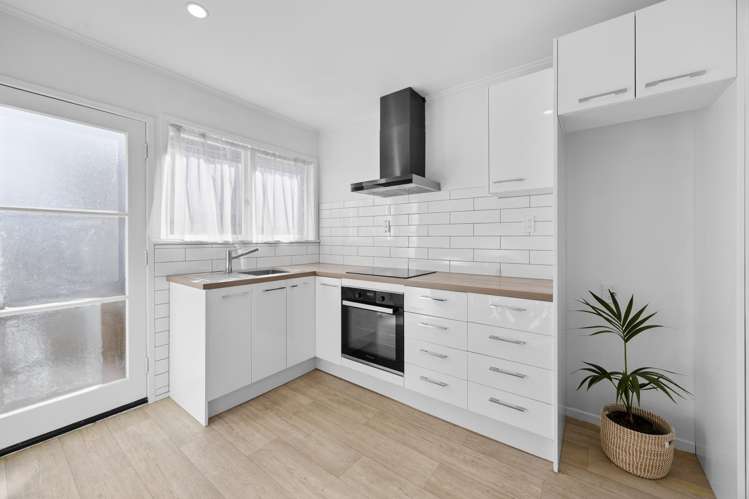 2/40a Hamlin Road Mount Wellington_7