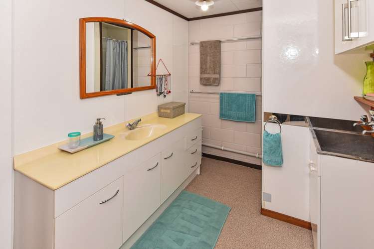 1 Kingsclere Place Goodwood Heights_9