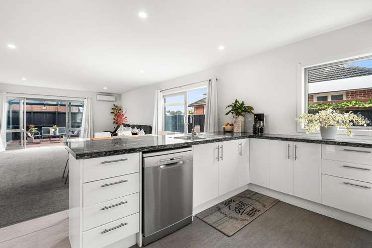 12A Winnipeg Place_3
