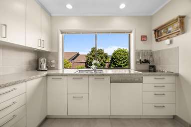 12 St Simon Place_1