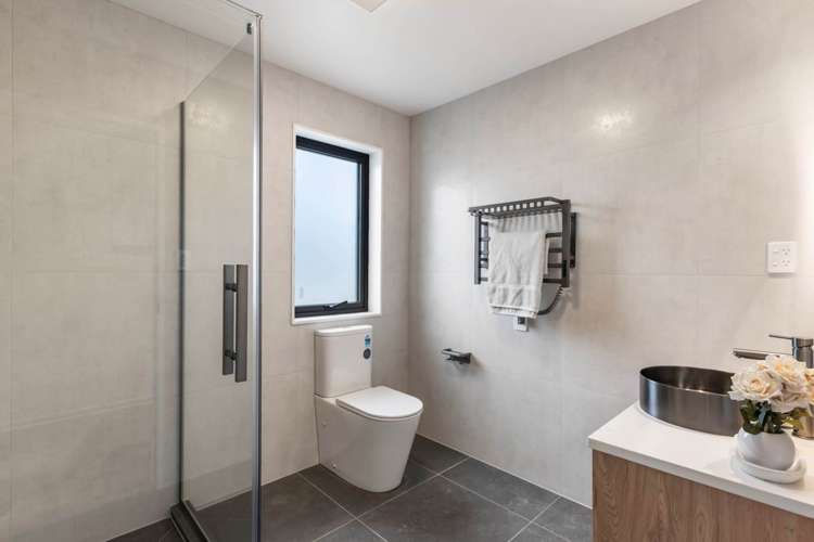 1A-1C Altair Place Windsor Park_17