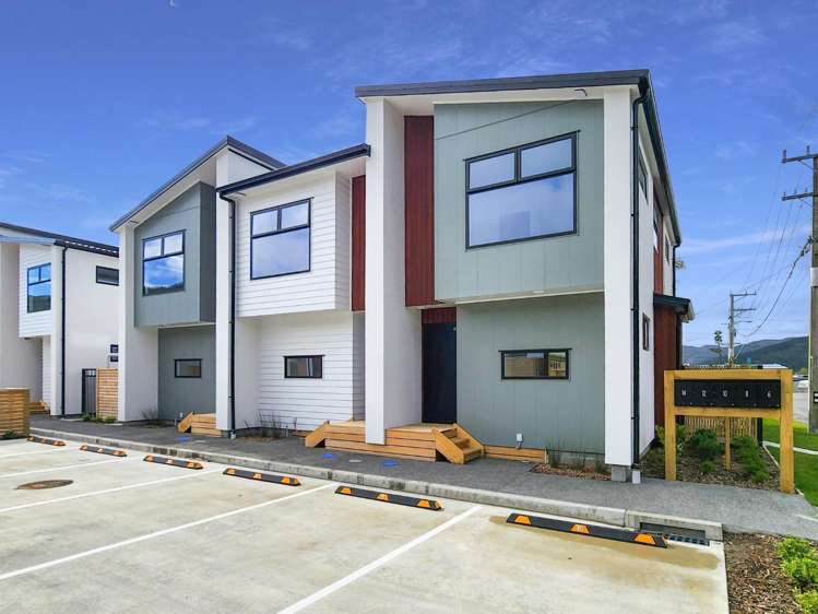 6 Reading Street Wainuiomata_12