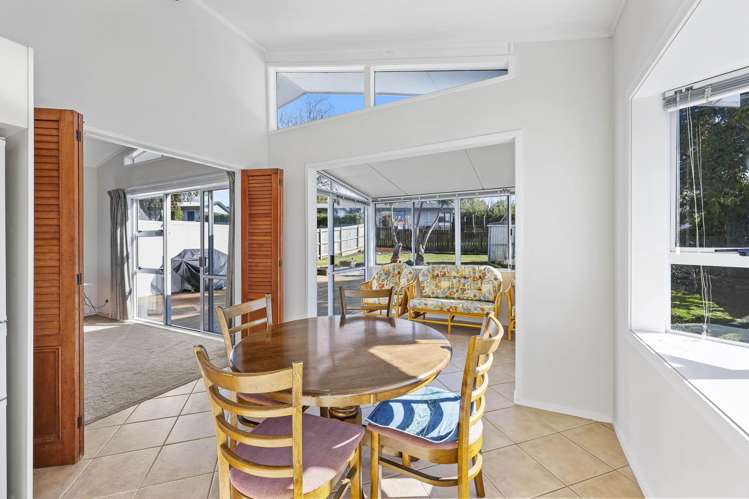 43 Beechdale Crescent Pakuranga Heights_11