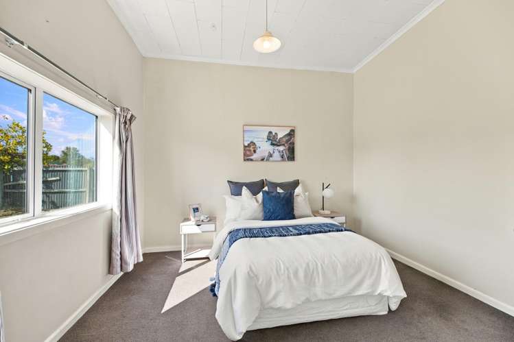 732 Ferry Road Woolston_3