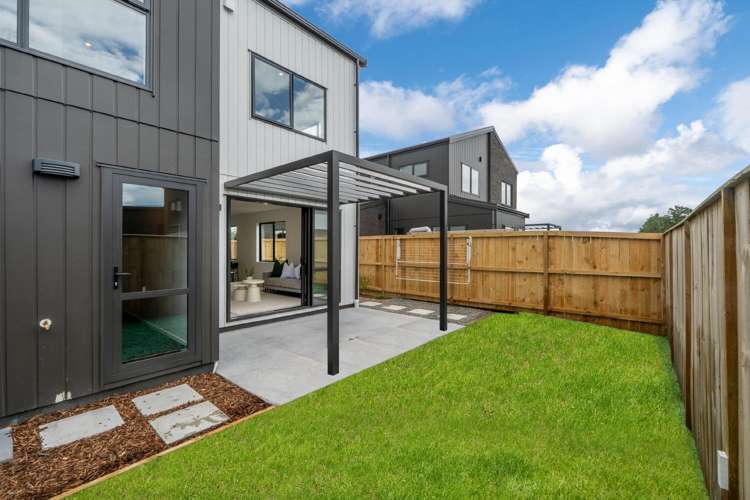 53 Nga Pona Toru Road Flat Bush_19