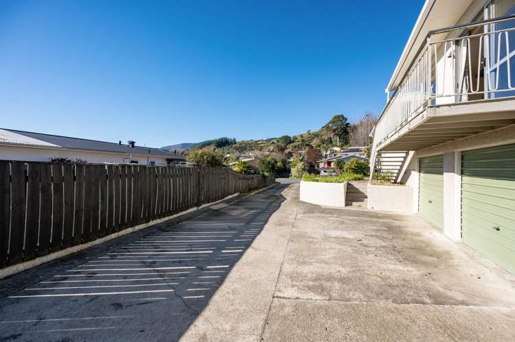 28 Churchill Avenue Richmond_19