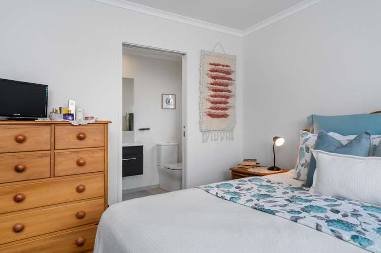 2 Kahawai Close Pyes Pa_12