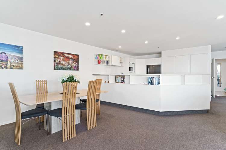 7d/1 Marine Parade Mount Maunganui_7