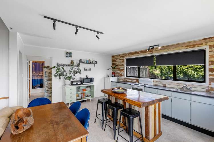 7 Utuhia Place_3