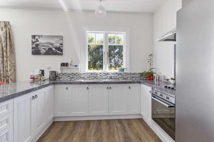 93 Waimate Highway Saint Andrews_4