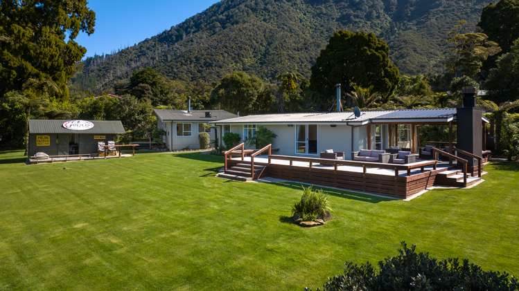 25 Kamahi Road Tennyson Inlet_12