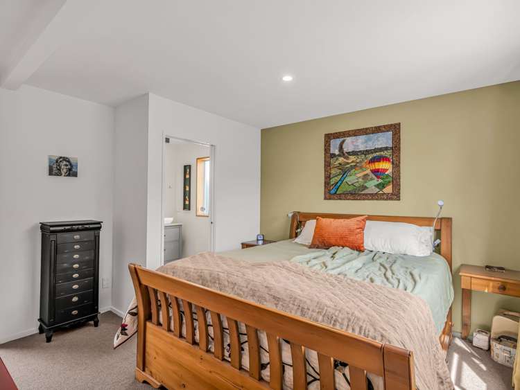 47 Chamberlain Avenue Amberley_33