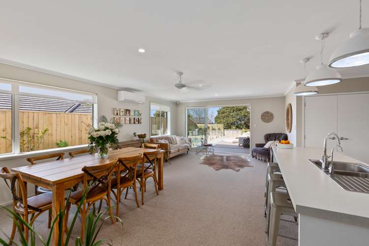 43 Beachwood Drive Hatfields Beach_1