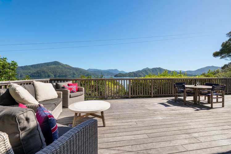 2787 Queen Charlotte Drive Queen Charlotte Sound_11