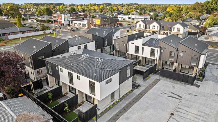 2/237 Cranford Street St Albans_15