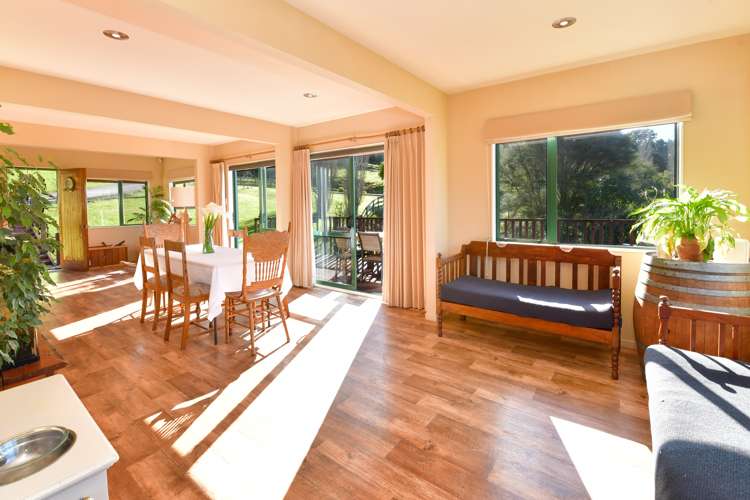 81 Fiddlers Hill Road Puhoi_12