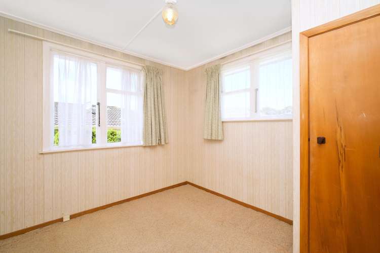 3 Greer Crescent Tawa_8