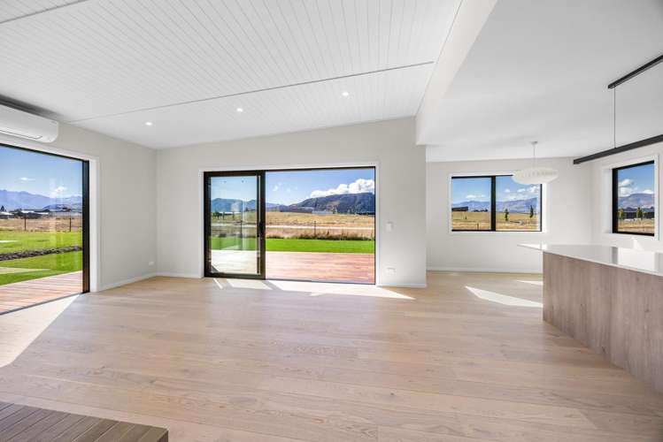 33 Packer Road Wanaka_4