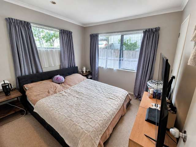 28B Waimumu Road Massey_4