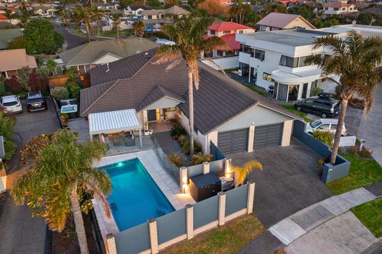 7 Santorini Key Papamoa_25