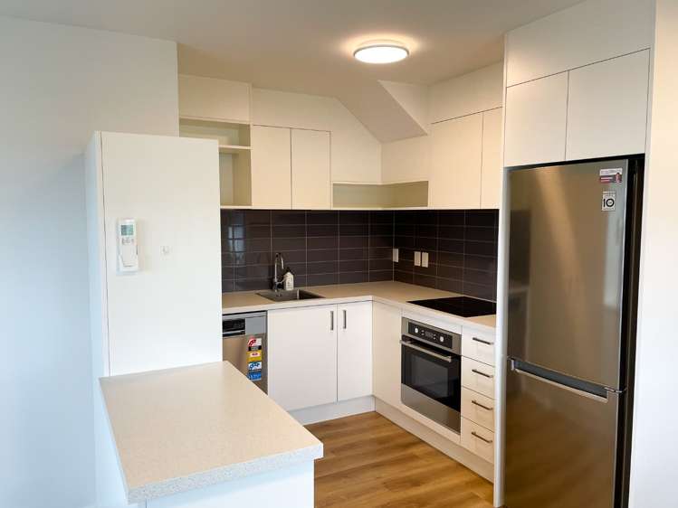 42/280 Bealey Avenue St. Albans_1