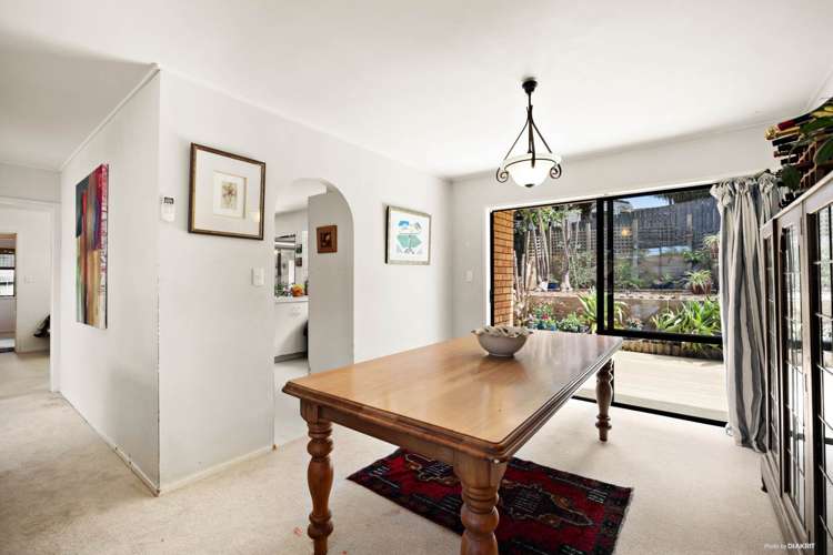 22 Voltaire Court Botany Downs_9